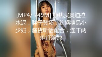 萝莉社 春节贴完对联 就是输出洛丽塔妹妹的时间