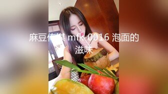 美臀女神的菊花练习肛交到高潮抽搐，那么粗的大鸡巴每次都狠狠地插进去，粉粉嫩嫩的小菊花都是金主爸爸的形状！