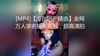 【新片速遞】☝可爱的卷发辫子小妞愤怒的盯着摄像头，不过应该是没发现，❤️继续拉便便【146MB/MP4/01:01】