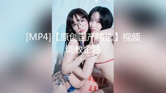 OnlyFans 推特网红萝莉美少女▌Yua▌蜜汁嫩鲍美少女道具自慰 享用阳具 特写嫩穴爆浆2