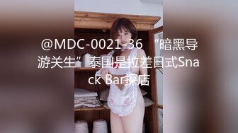 原创双视角近距离操移动大厅美女销售