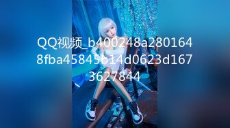 【稀缺摄像头】无良房东公共卫生间安置摄像头偷窥女租客洗澡大奶妹和老公一块洗