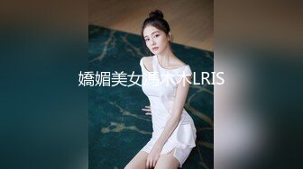 夜总会女厕偷拍爱玩手机的，美女好想尝尝你的小嫩鲍