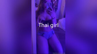 商场女厕蹲守穿搭新潮美艳小正妹,自然张开的微毛唇肉看着就想干